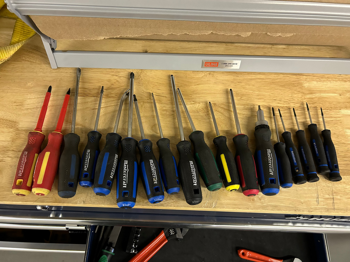 Lot of Mastercraft Screwdrivers