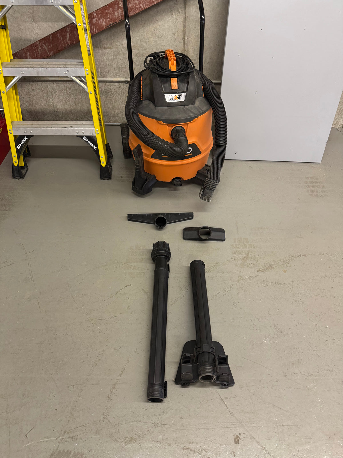 RIDGID 53L (14 Gal.) Wet Dry Shop Vac